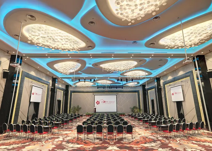 Lexis Hibiscus Port DicksonVilla