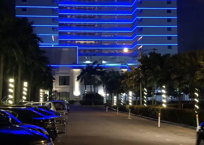 Private Water Chalet Port DicksonVilla